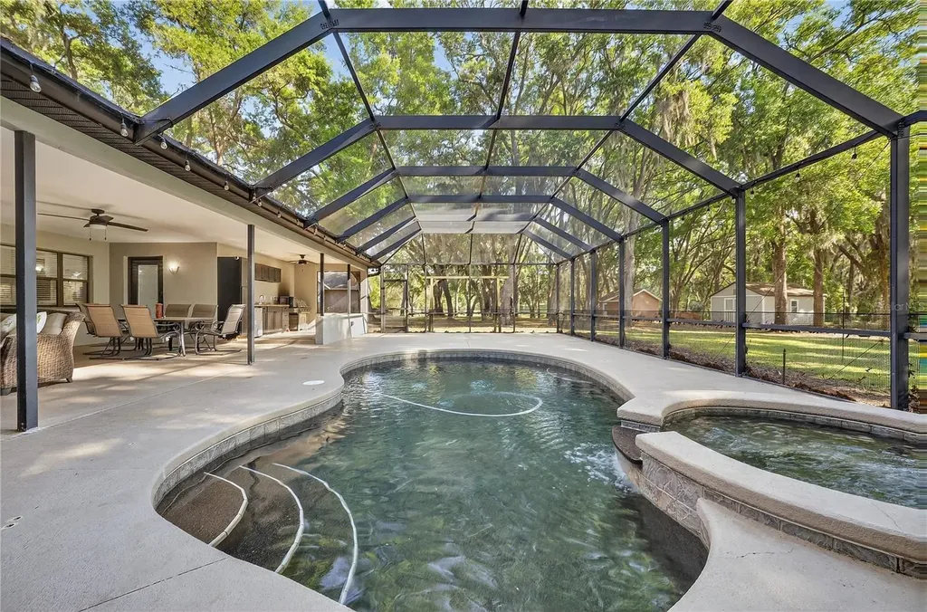 1324 Otters View Court Fruitland Park FL 34731