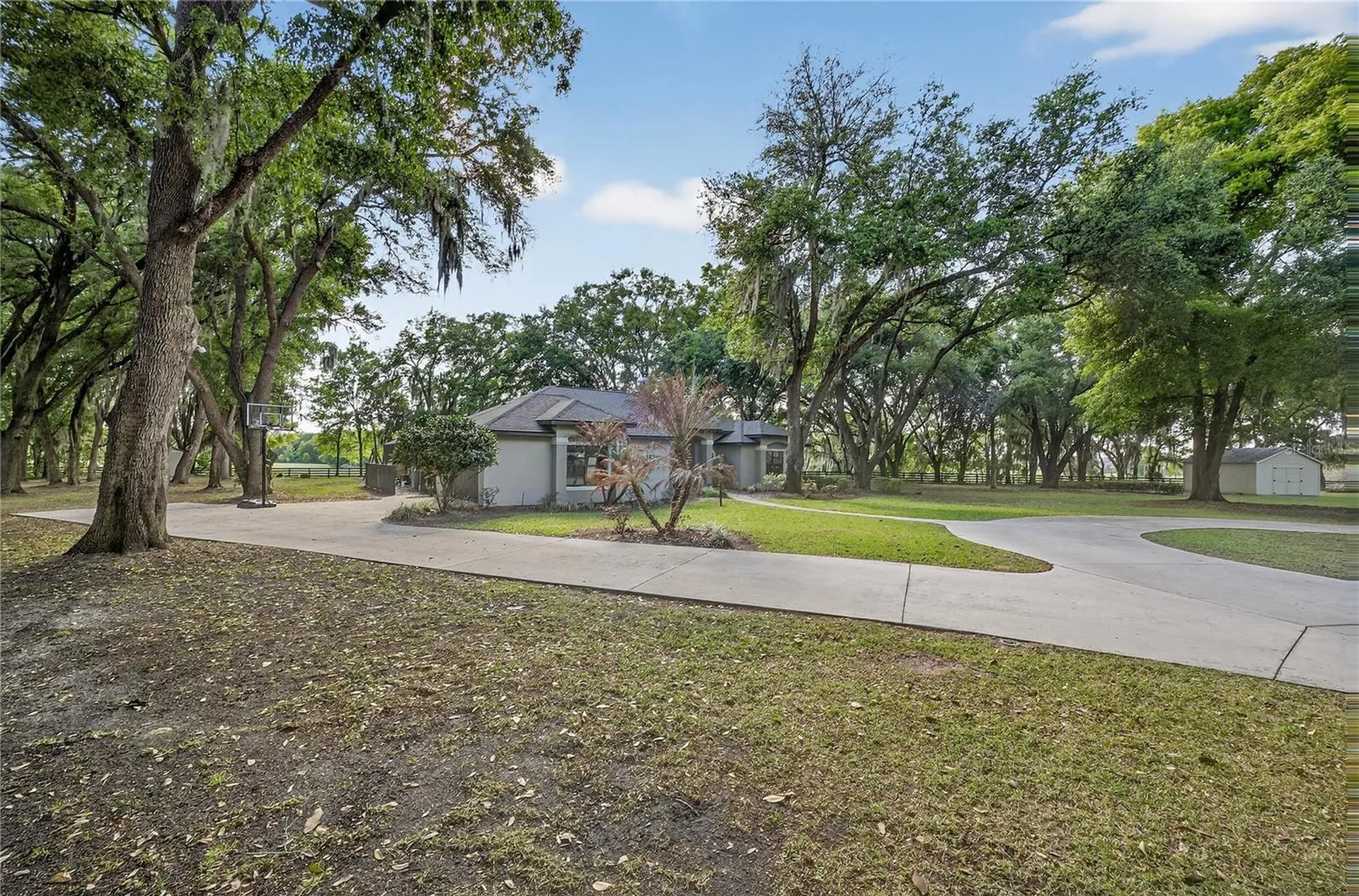 1324 Otters View Court Fruitland Park FL 34731