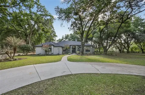 1324 Otters View Court Fruitland Park FL 34731
