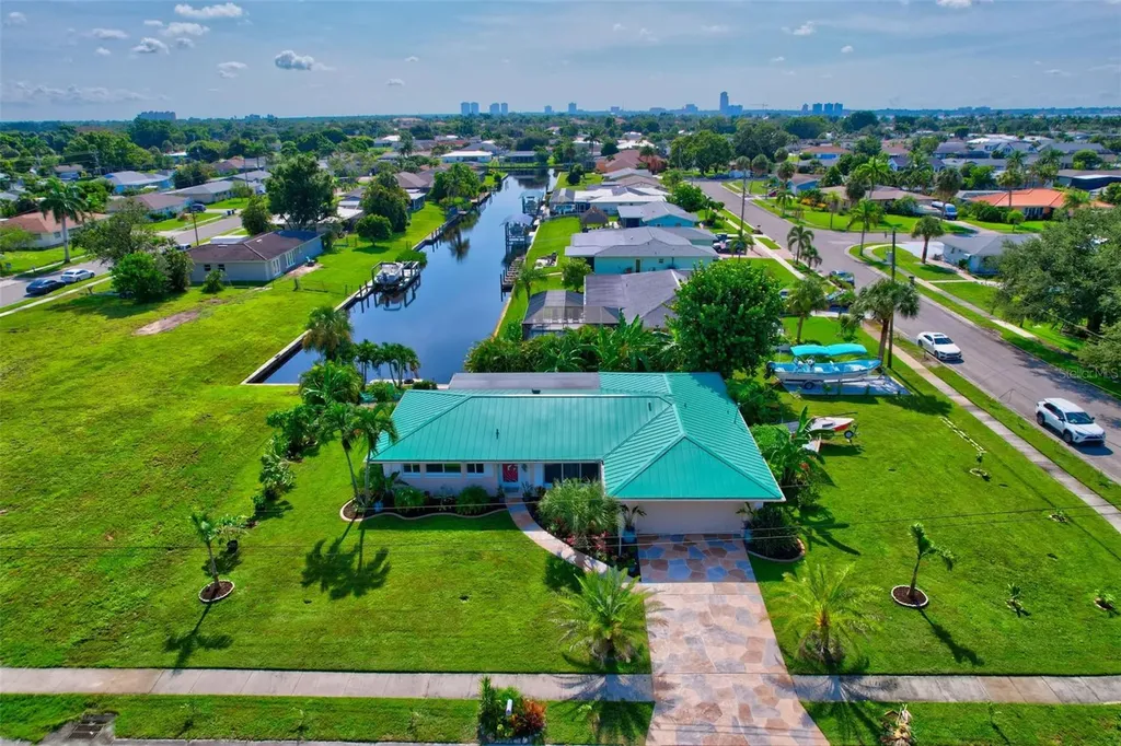 4638 Vinsetta Avenue North Fort Myers FL 33903