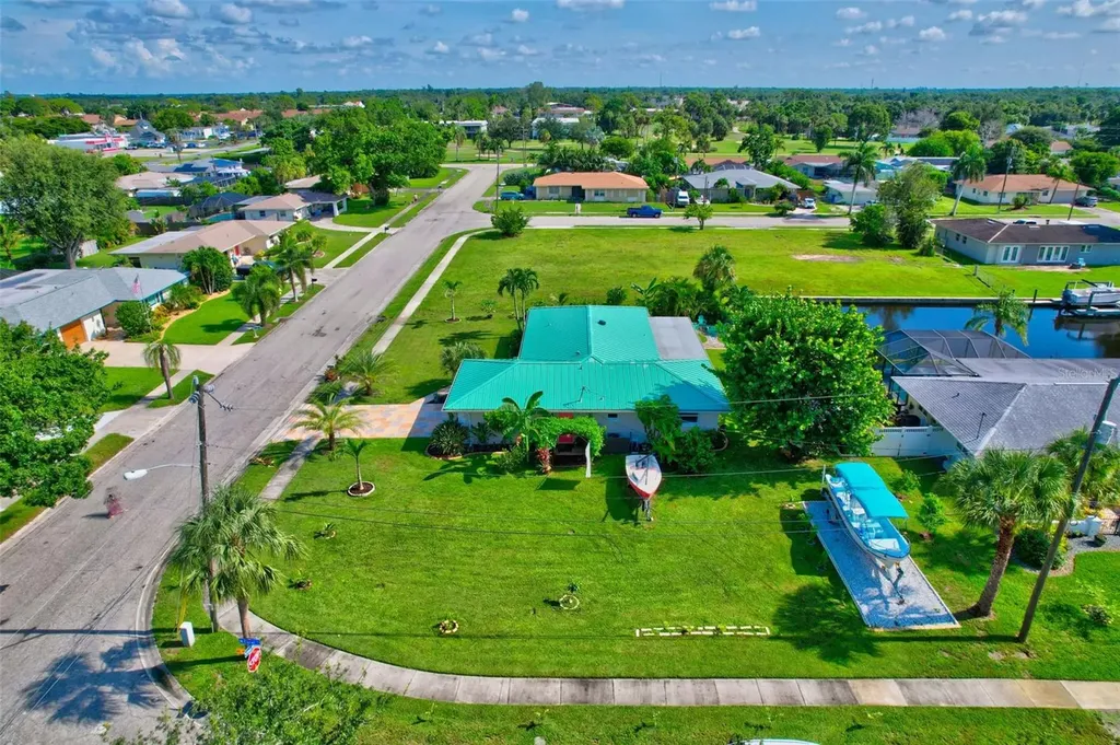 4638 Vinsetta Avenue North Fort Myers FL 33903
