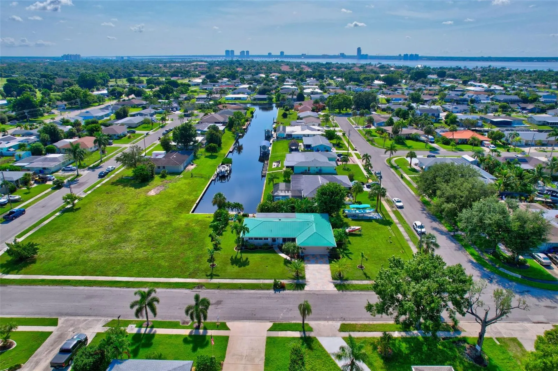 4638 Vinsetta Avenue North Fort Myers FL 33903