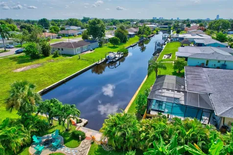 4638 Vinsetta Avenue North Fort Myers FL 33903