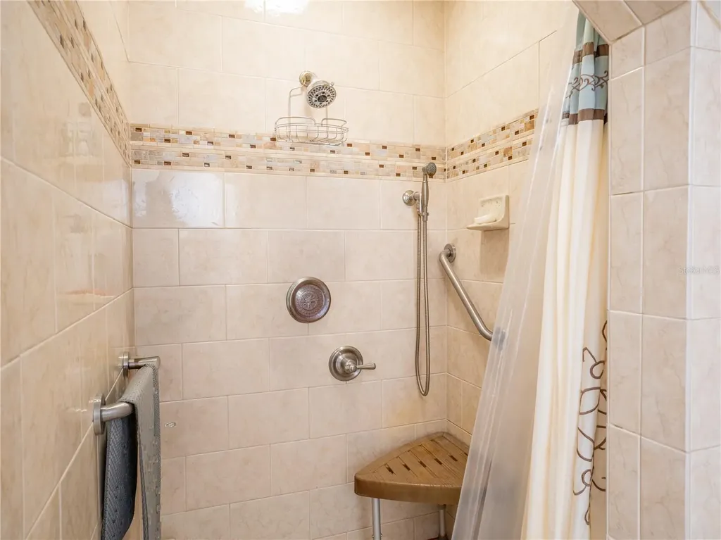 135 W Trade Winds Road Winter Springs FL 32708