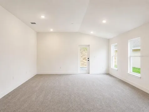1643 Ann Rose Way Leesburg FL 34748
