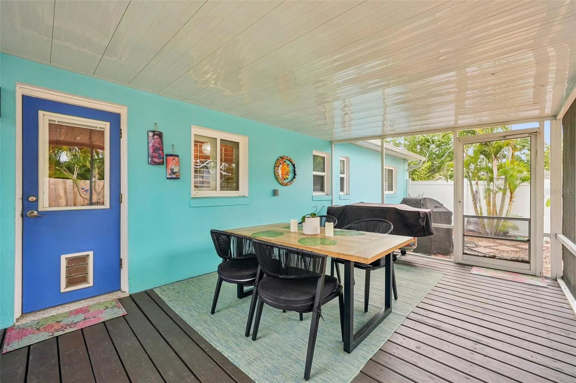 6417 24th Avenue N St Petersburg FL 33710
