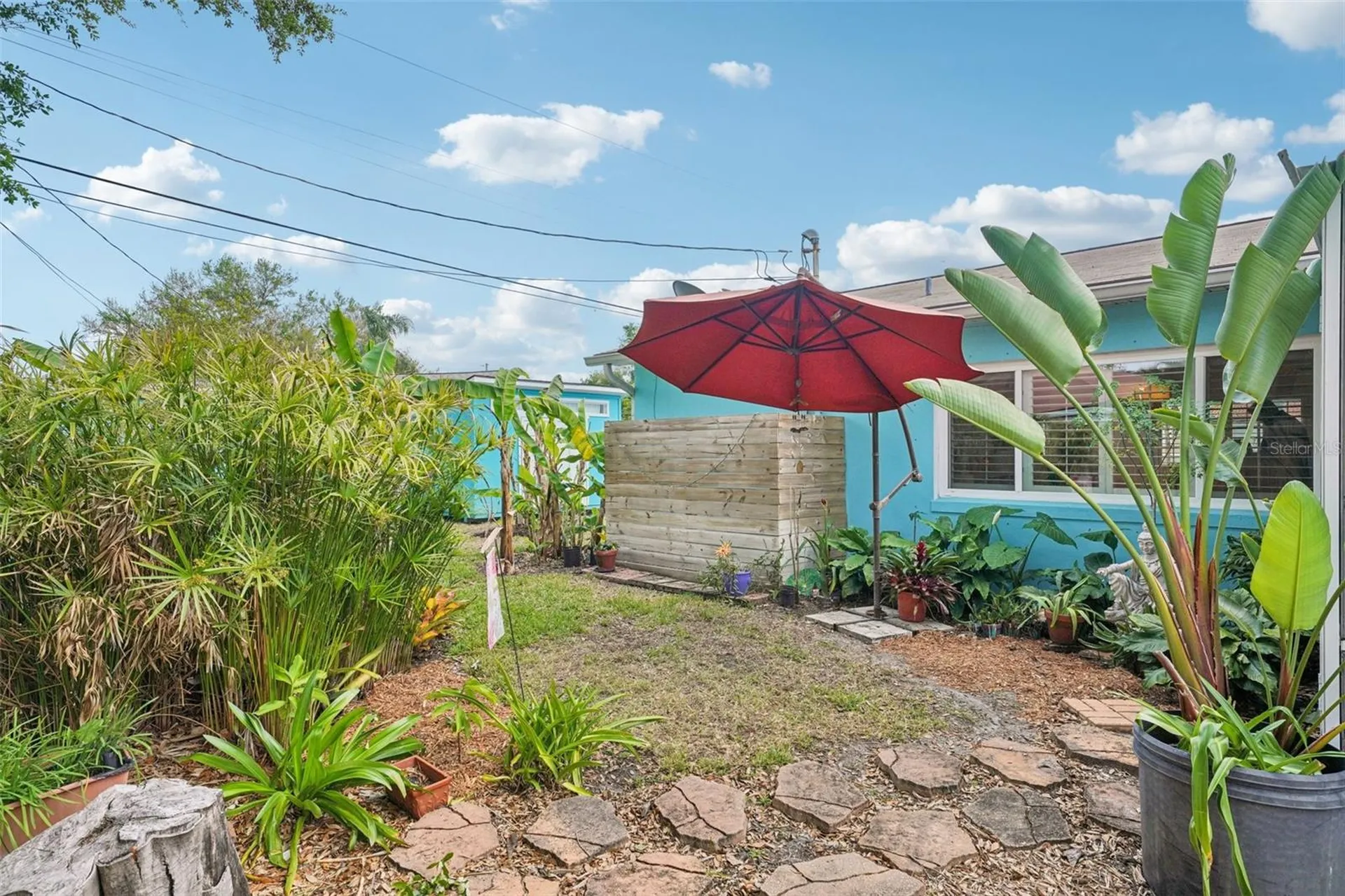 6417 24th Avenue N St Petersburg FL 33710