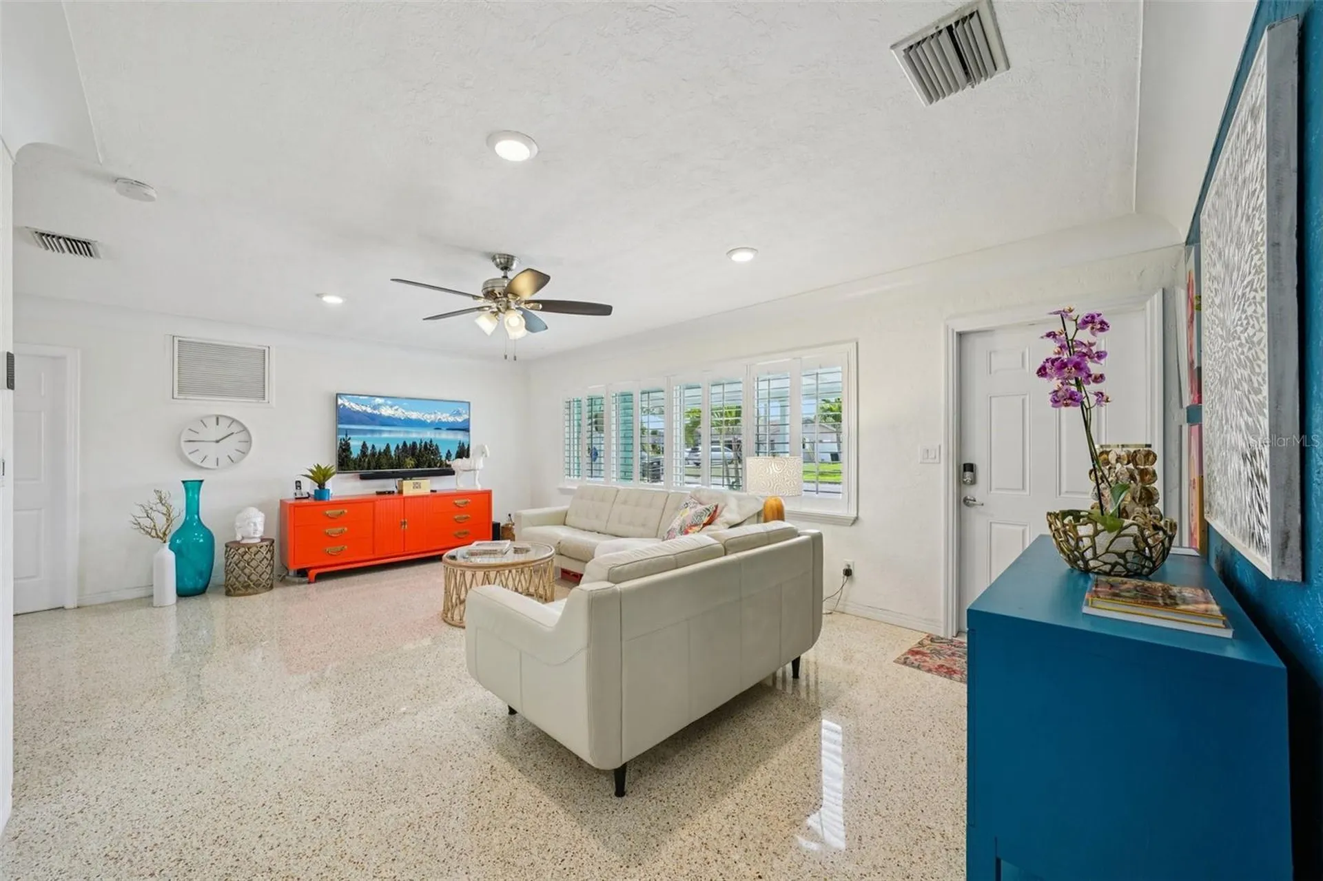 6417 24th Avenue N St Petersburg FL 33710