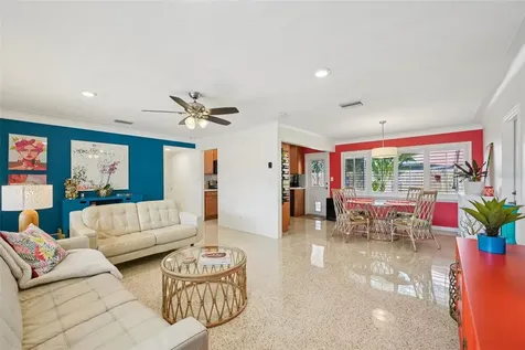 6417 24th Avenue N St Petersburg FL 33710