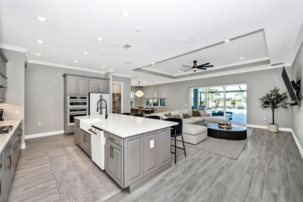18817 Valleta Avenue Venice FL 34293