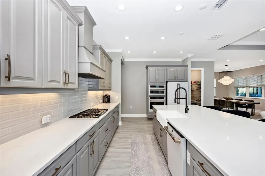 18817 Valleta Avenue Venice FL 34293