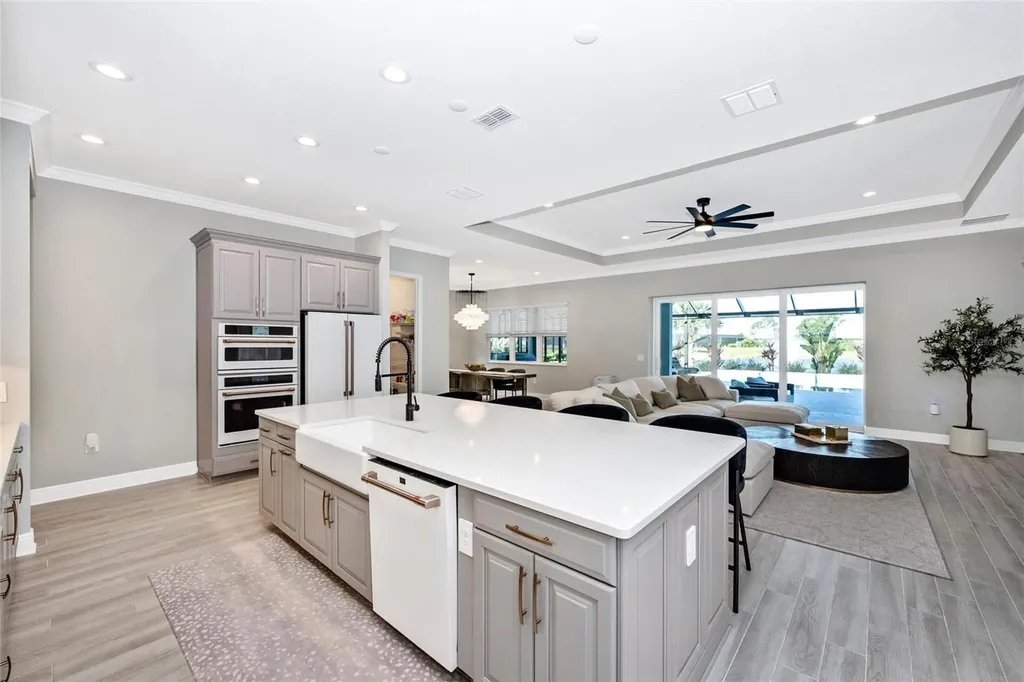 18817 Valleta Avenue Venice FL 34293