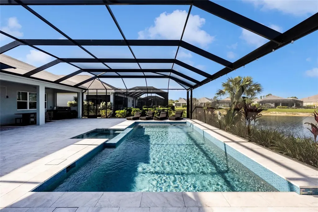 18817 Valleta Avenue Venice FL 34293