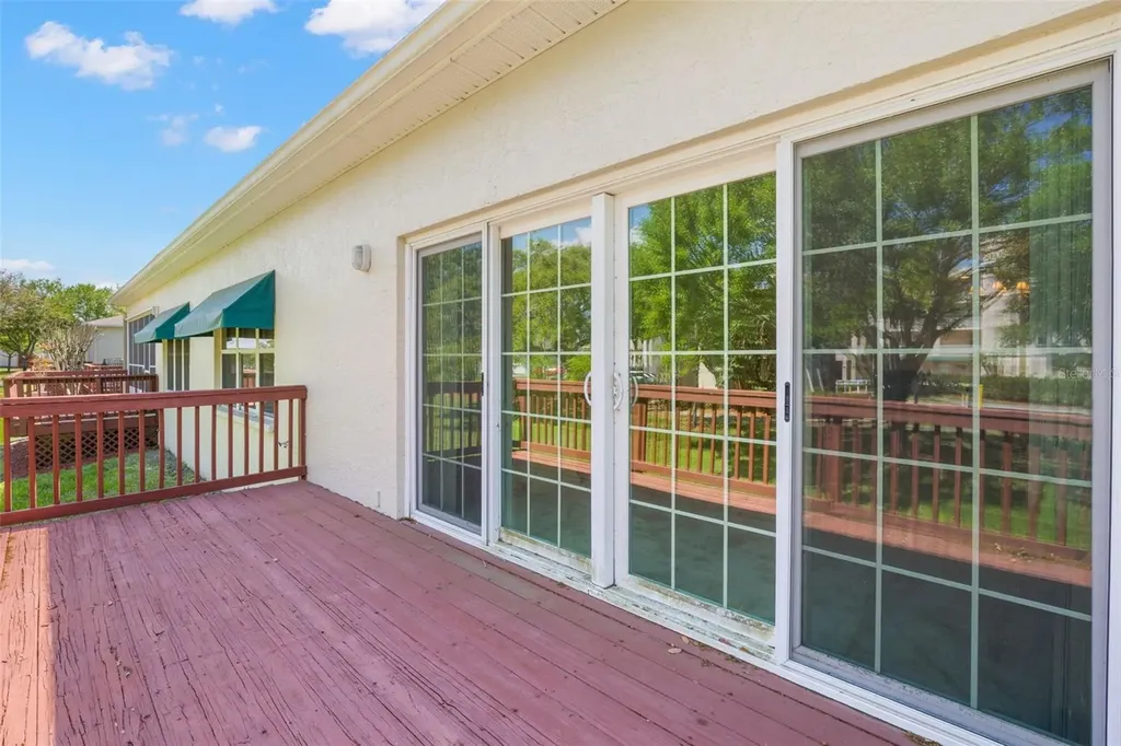 6600 100th Way N St Petersburg FL 33708