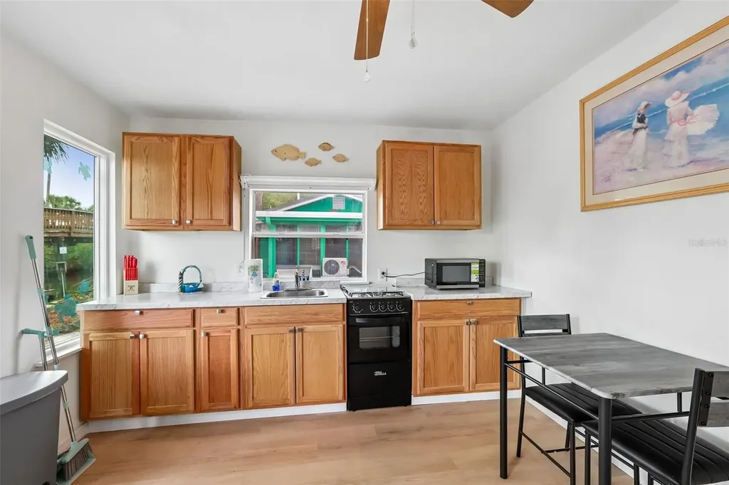 8825 Oak Street Riverview FL 33578