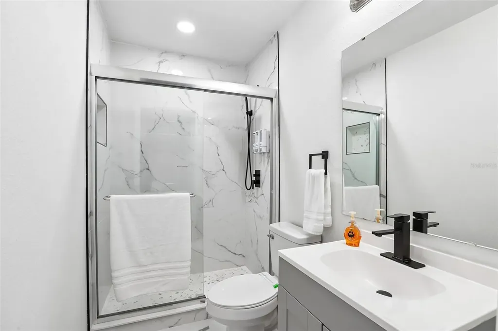 8825 Oak Street Riverview FL 33578