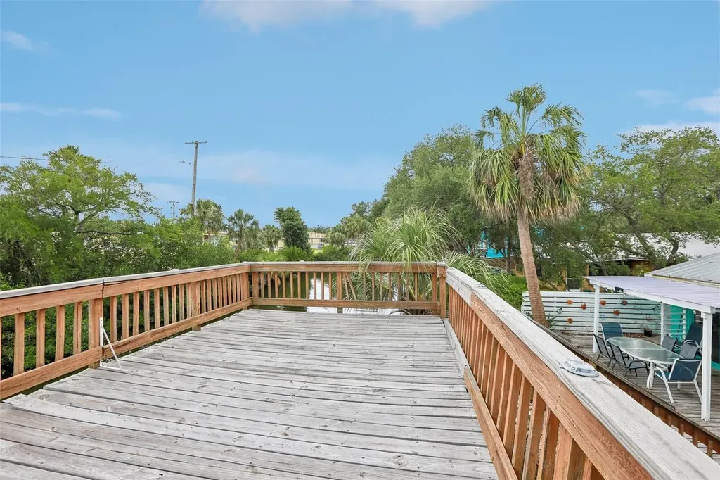8825 Oak Street Riverview FL 33578