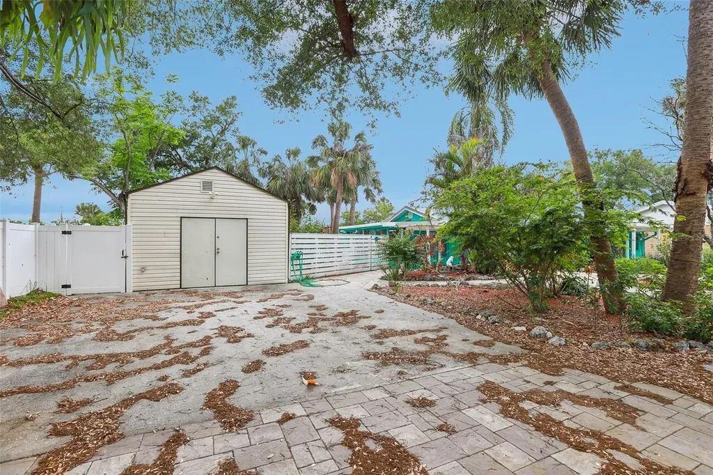 8825 Oak Street Riverview FL 33578