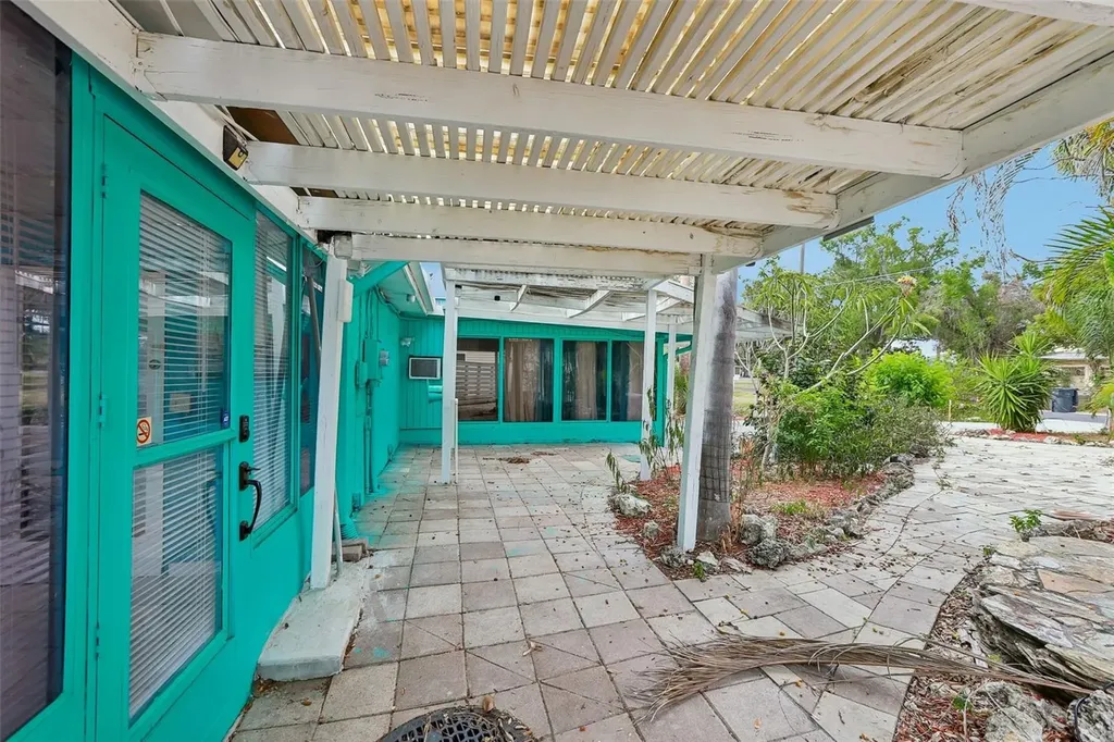 8825 Oak Street Riverview FL 33578