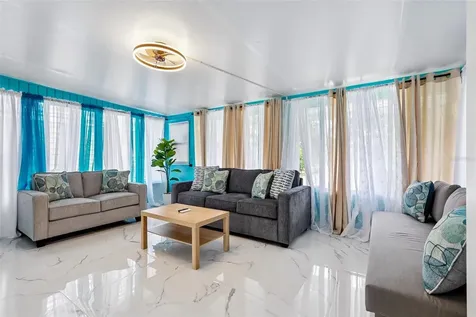 8825 Oak Street Riverview FL 33578