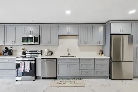 8825 Oak Street Riverview FL 33578