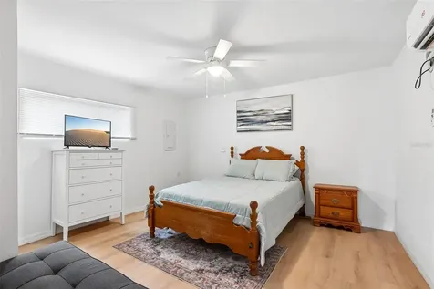 8825 Oak Street Riverview FL 33578