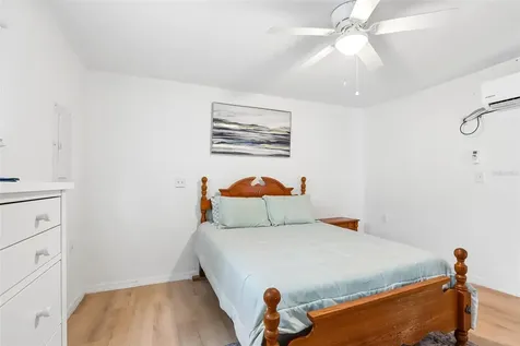 8825 Oak Street Riverview FL 33578