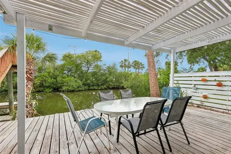 8825 Oak Street Riverview FL 33578