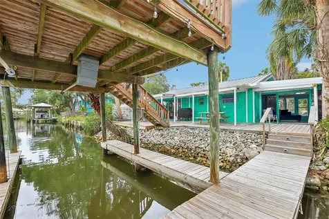 8825 Oak Street Riverview FL 33578