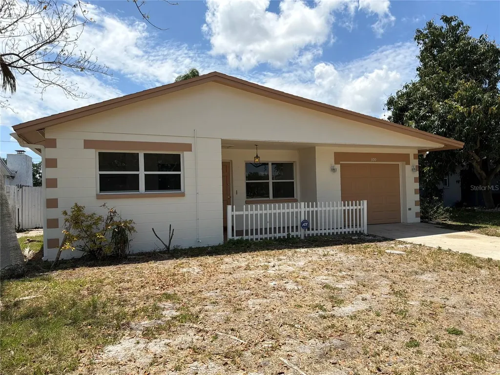 300 94th Avenue N St Petersburg FL 33702