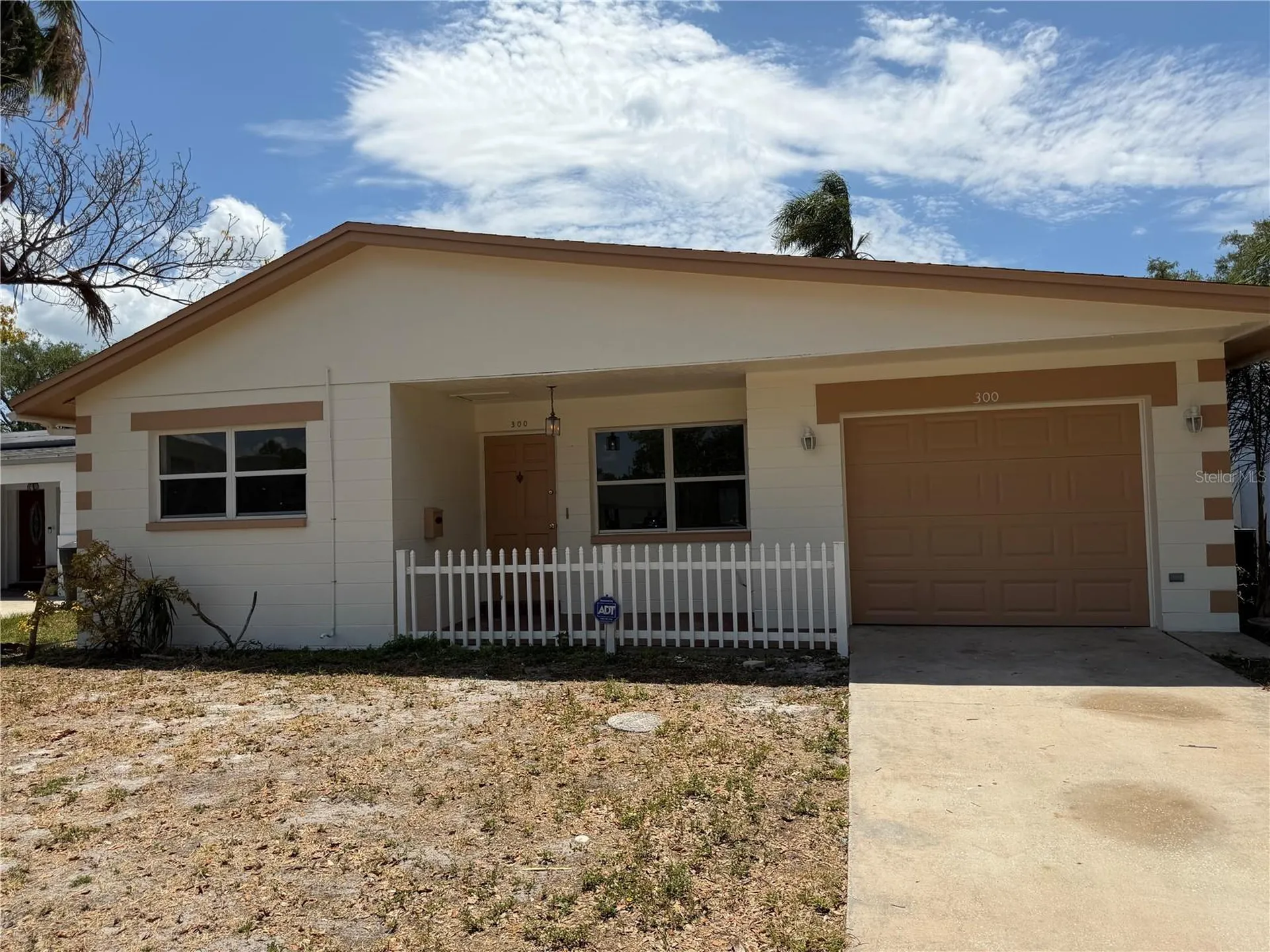300 94th Avenue N St Petersburg FL 33702