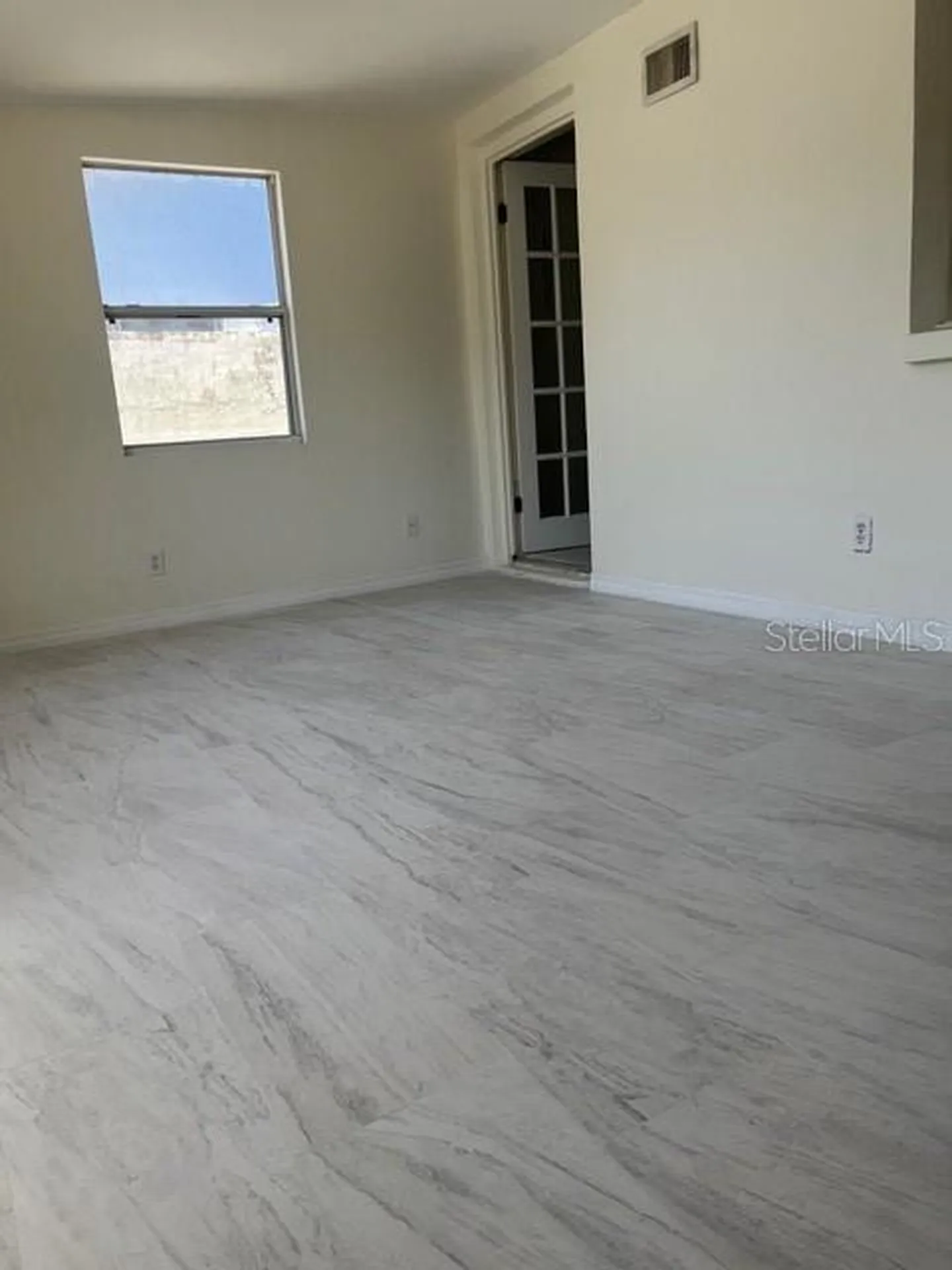300 94th Avenue N St Petersburg FL 33702