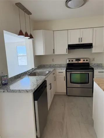 300 94th Avenue N St Petersburg FL 33702