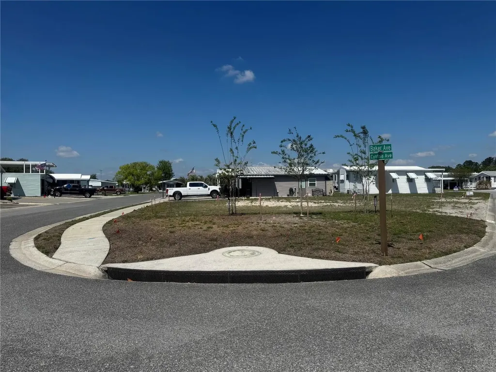 4839 Baker Avenue Zephyrhills FL 33541