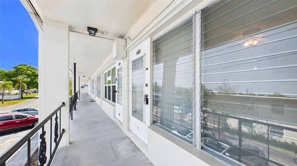 5664 40th Terrace N St Petersburg FL 33710