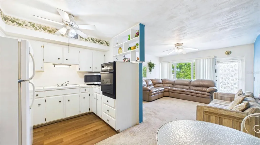 5664 40th Terrace N St Petersburg FL 33710