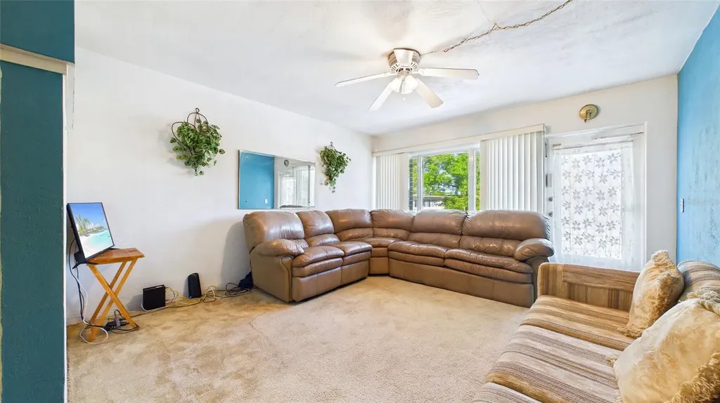 5664 40th Terrace N St Petersburg FL 33710