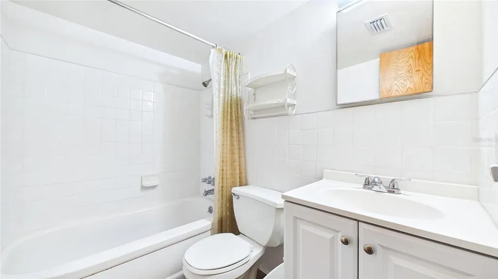 5664 40th Terrace N St Petersburg FL 33710
