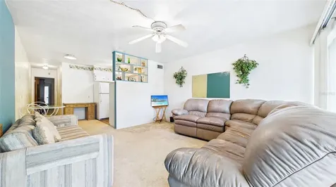 5664 40th Terrace N St Petersburg FL 33710