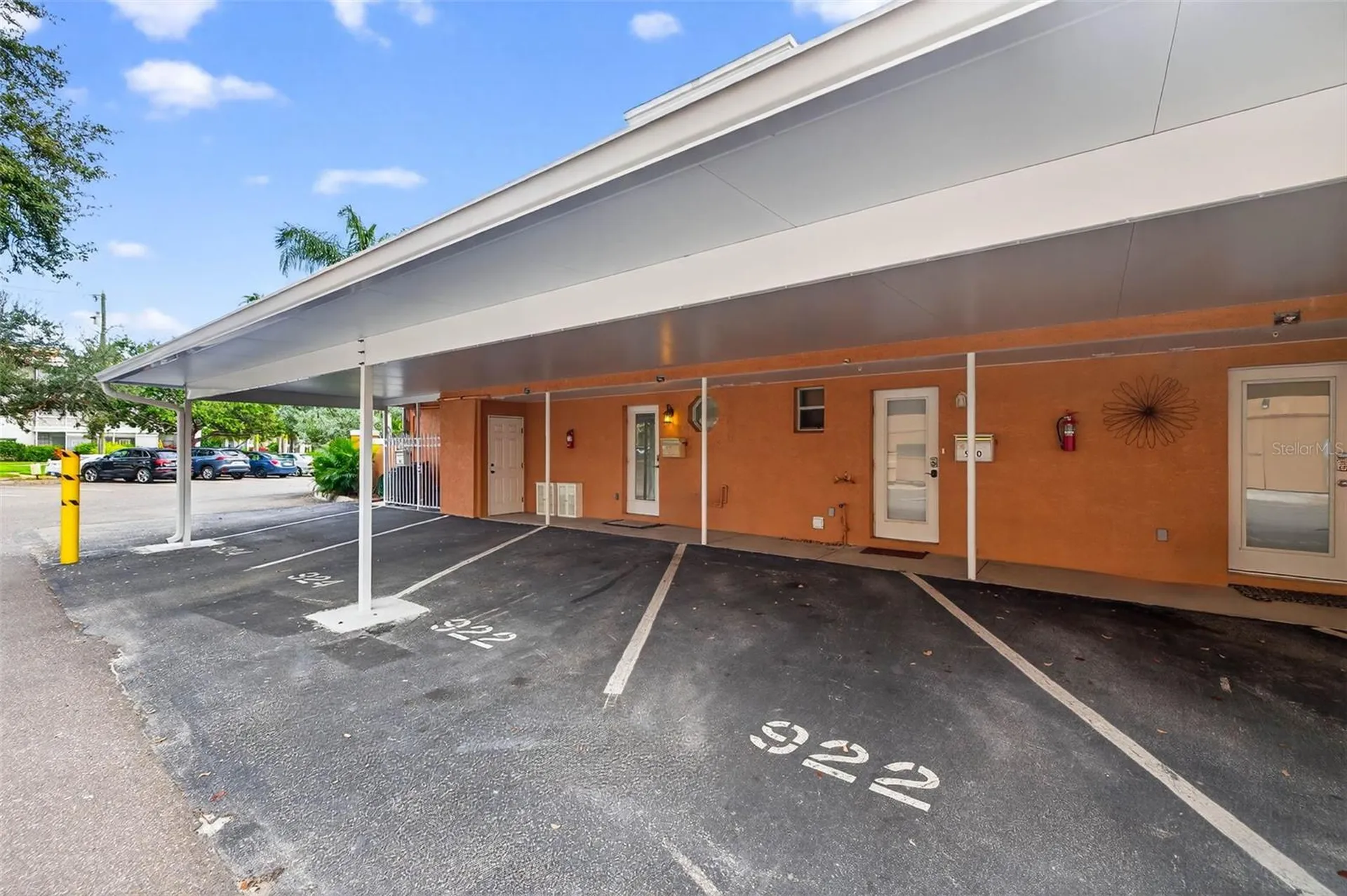 922 N Shore Drive NE St Petersburg FL 33701