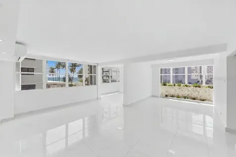 54 Kings Court San Juan PR 00911