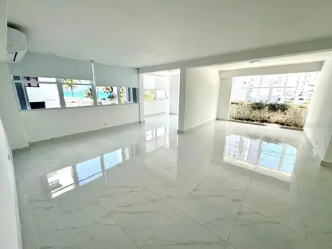 54 Kings Court San Juan PR 00911