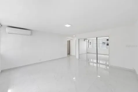 54 Kings Court San Juan PR 00911