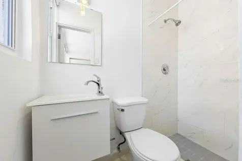 54 Kings Court San Juan PR 00911