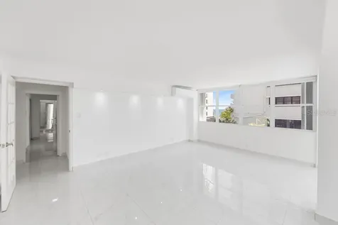 54 Kings Court San Juan PR 00911