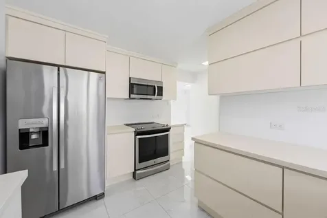 54 Kings Court San Juan PR 00911