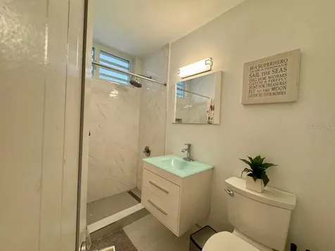 54 Kings Court San Juan PR 00911