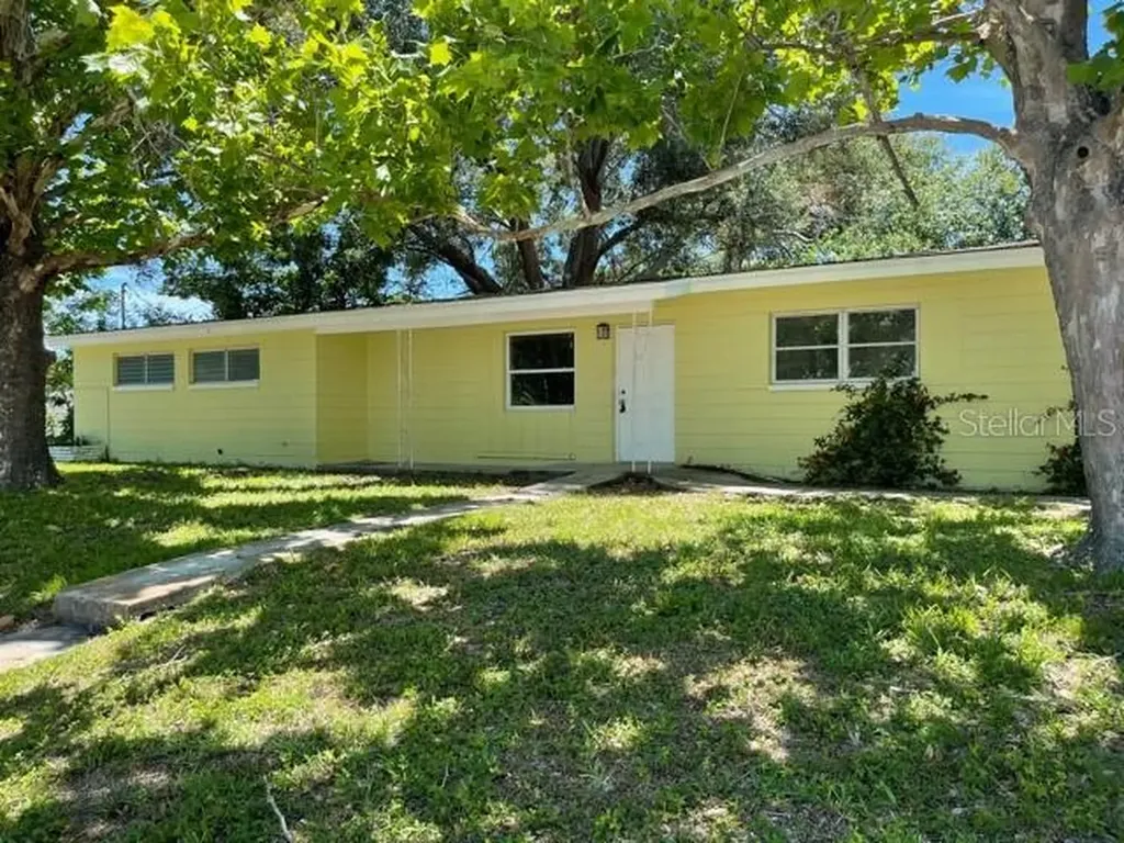4894 31st Street N St Petersburg FL 33714