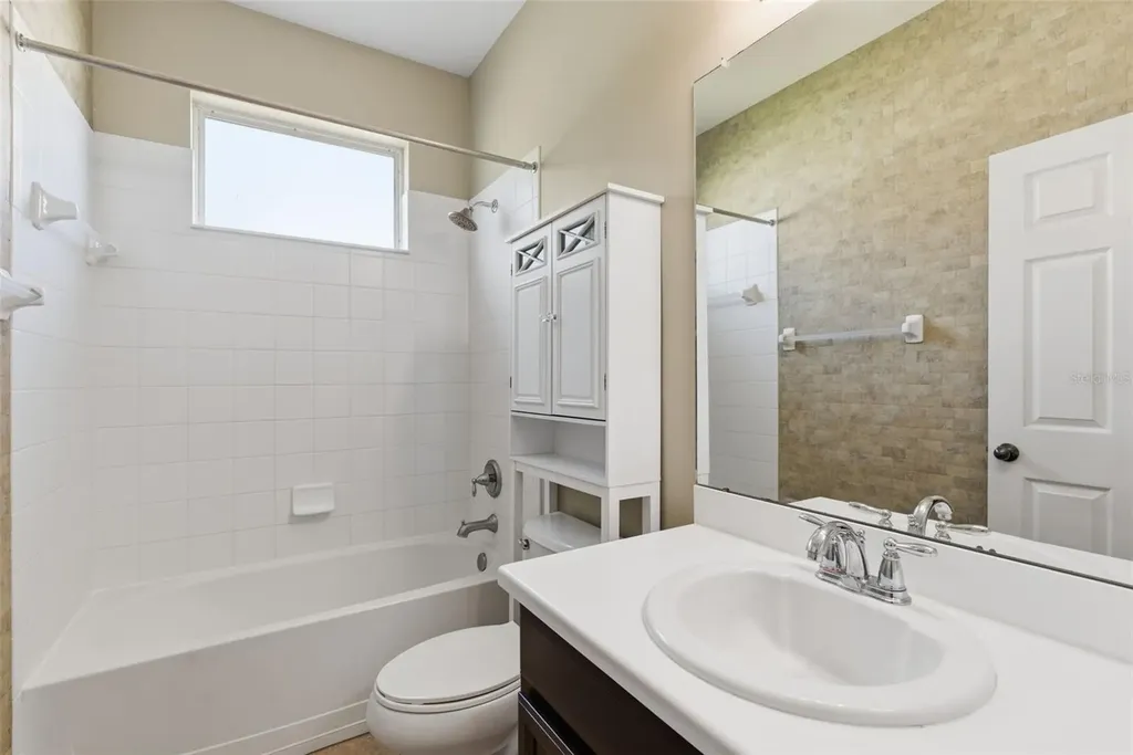 11133 Wembley Landing Drive Lithia FL 33547