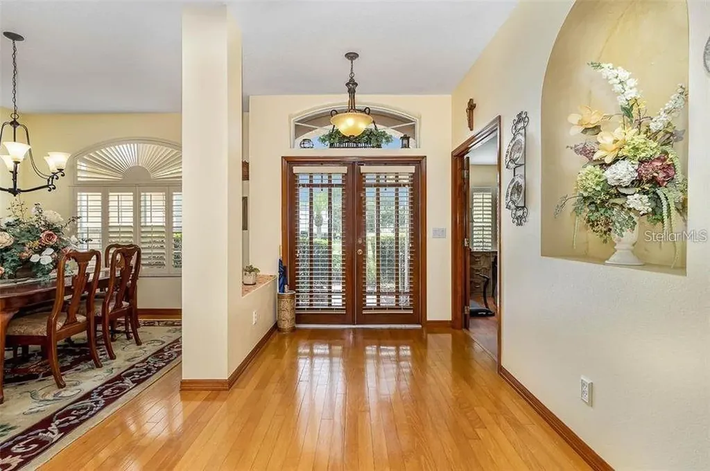 10001 Highland Woods Court Orlando FL 32836